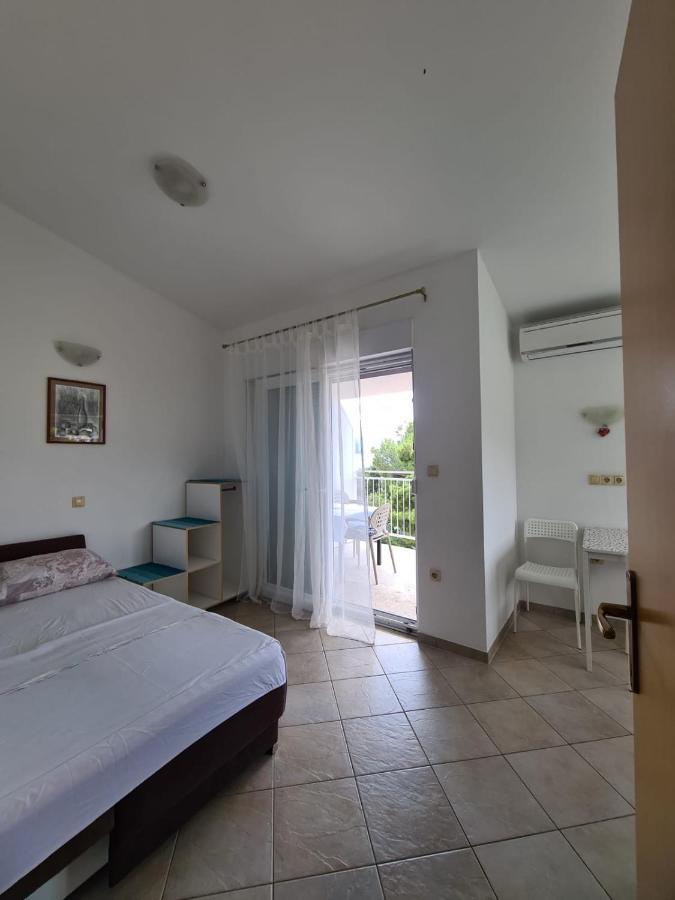 Oasis Of Peace Apartment Omiš Екстериор снимка