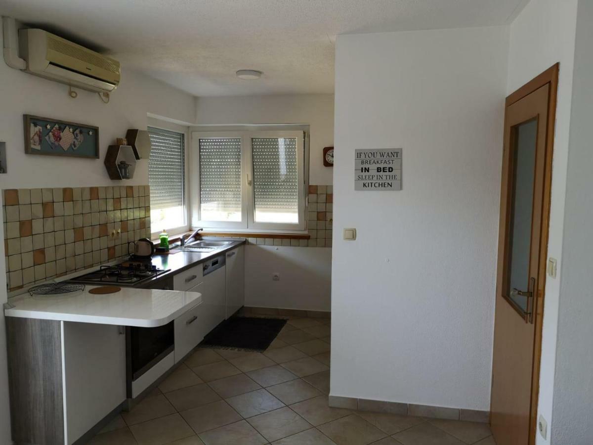 Oasis Of Peace Apartment Omiš Екстериор снимка
