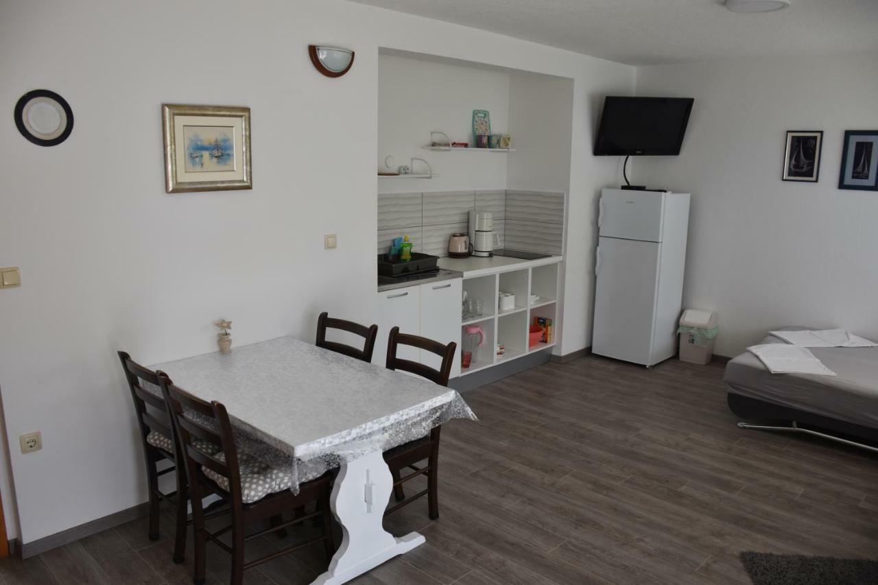 Oasis Of Peace Apartment Omiš Екстериор снимка
